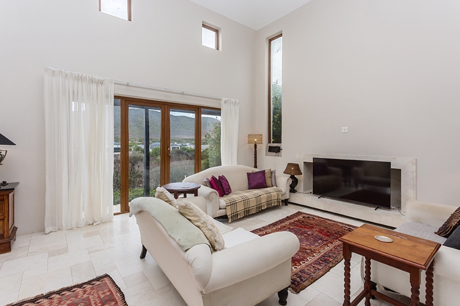 To Let 4 Bedroom Property for Rent in Atlantic Beach Golf Estate Western Cape